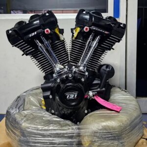 BRAND NEW Screamin' Eagle Milwaukee-Eight 131 Performance
