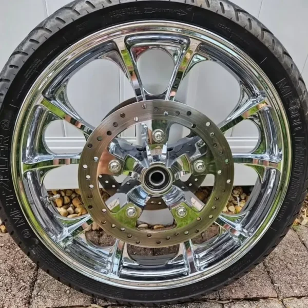 21 inch Harley Davidson wheel